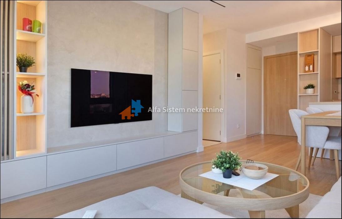 Izdavanje: Trosoban stan 73 m², Beograd na vodi – Beograd