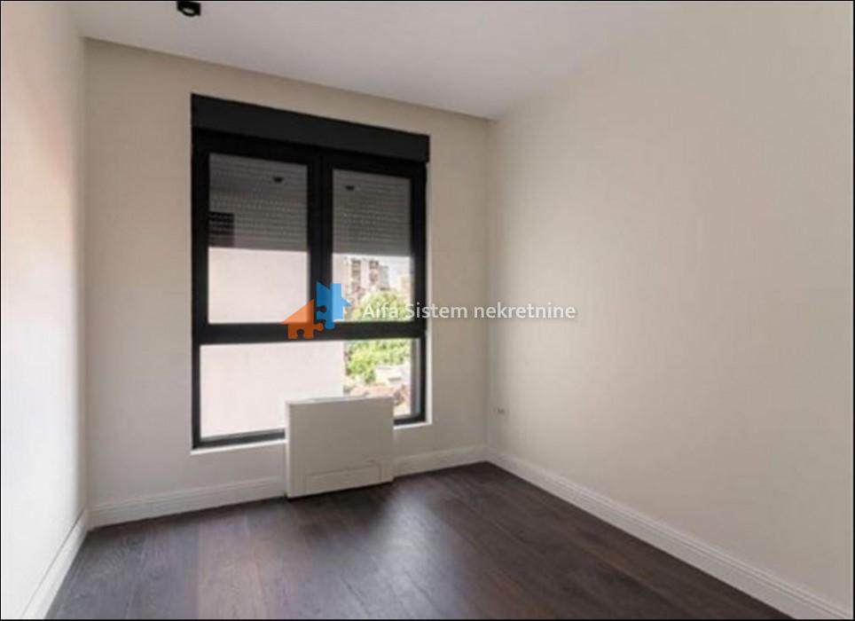 Izdavanje: Petosoban stan 197 m², Vračar – Beograd