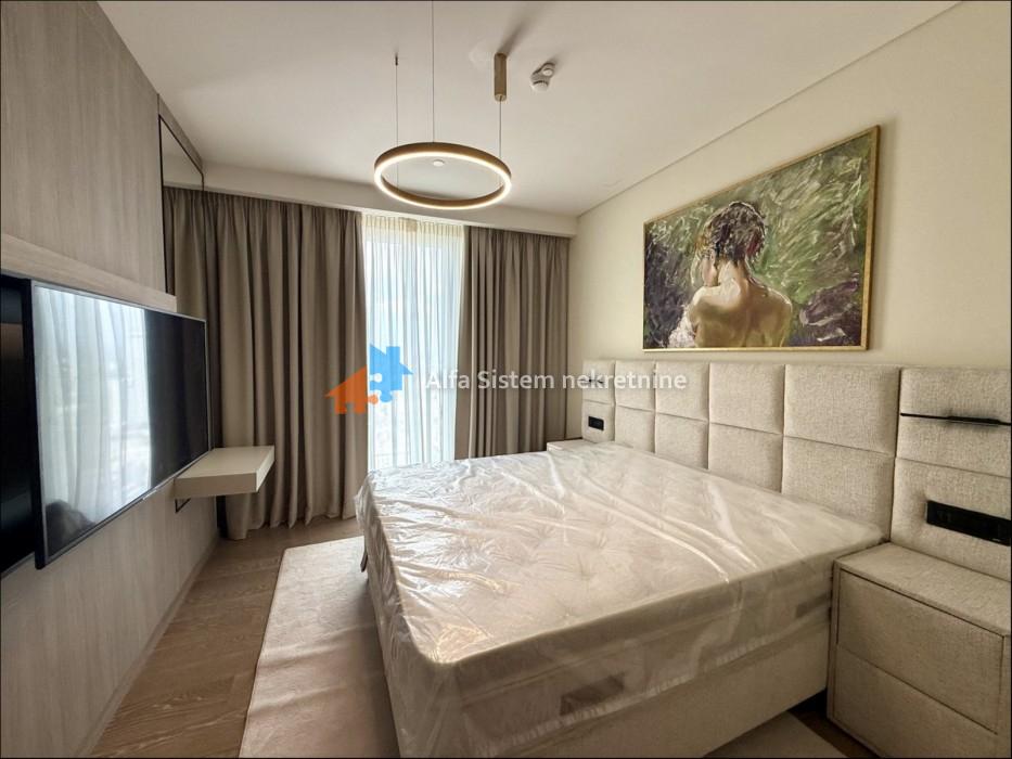 Izdavanje: Dvosoban stan 74 m², Savski venac – Beograd