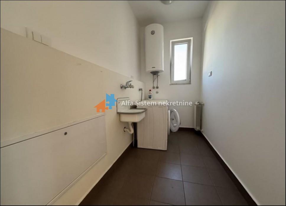 Izdavanje: Trosoban stan 170 m², Vračar – Beograd