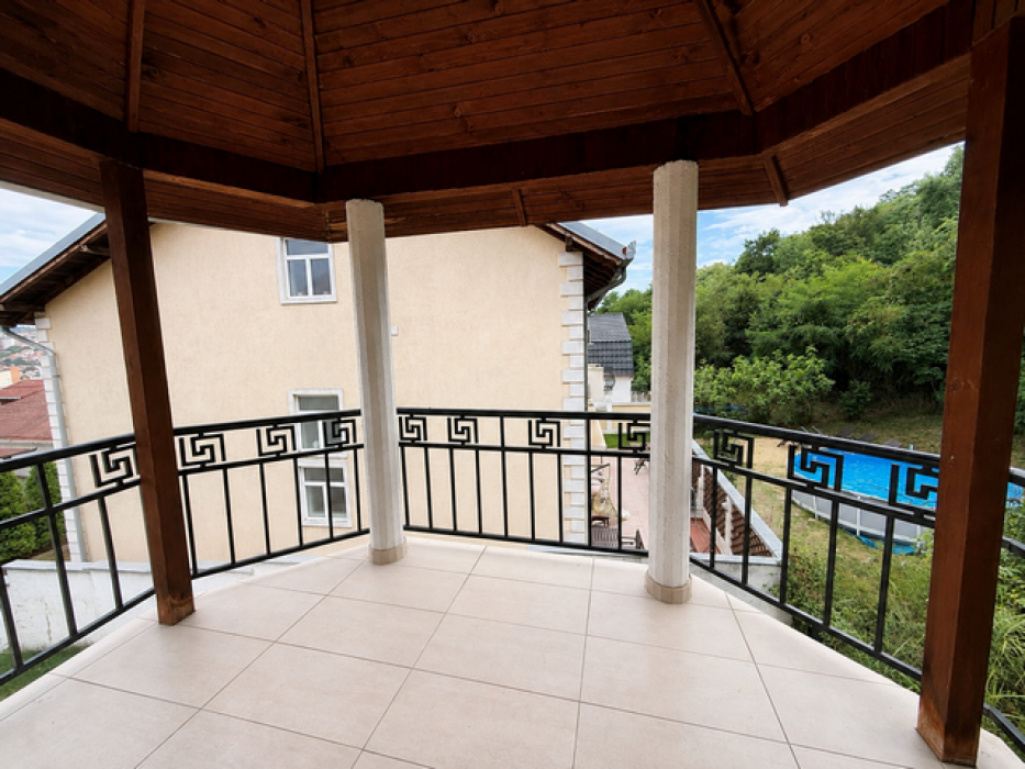Izdavanje: Kuća 240 m², Zvezdara – Beograd