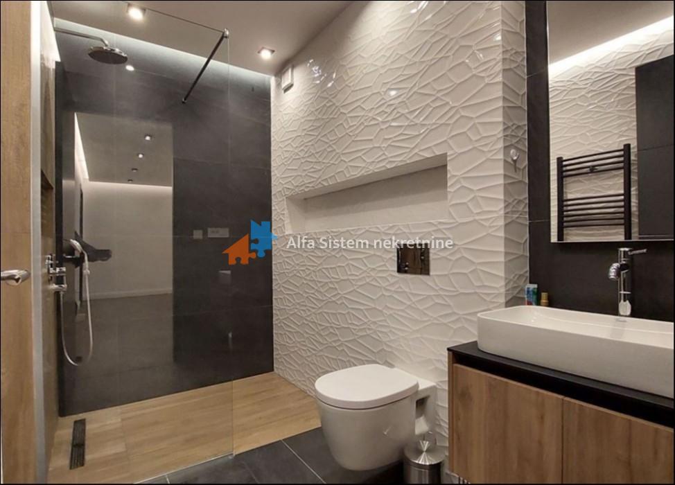 Izdavanje: Petosoban stan 197 m², Vračar – Beograd