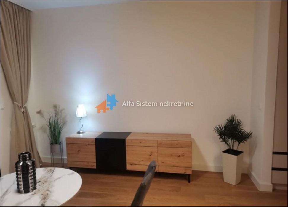 Izdavanje: Jednosoban stan 33 m², Beograd na vodi – Beograd