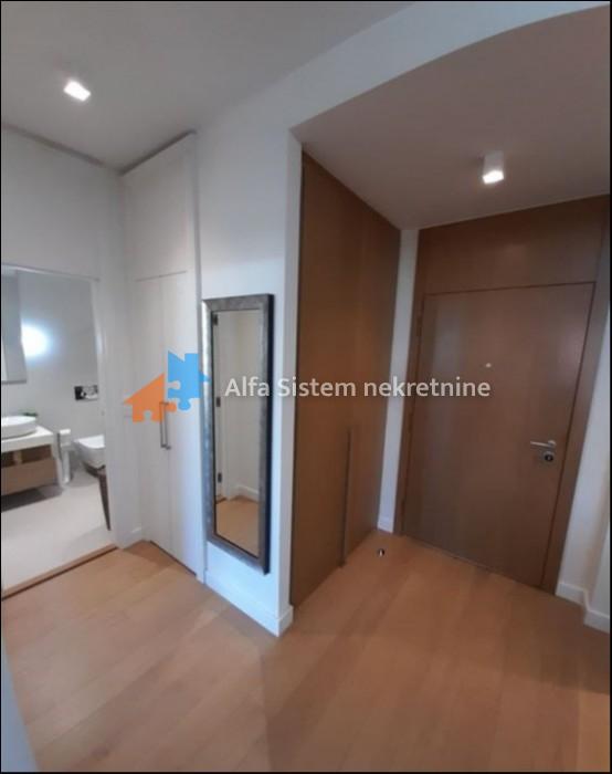 Izdavanje: Dvosoban stan 60 m², Savski venac – Beograd