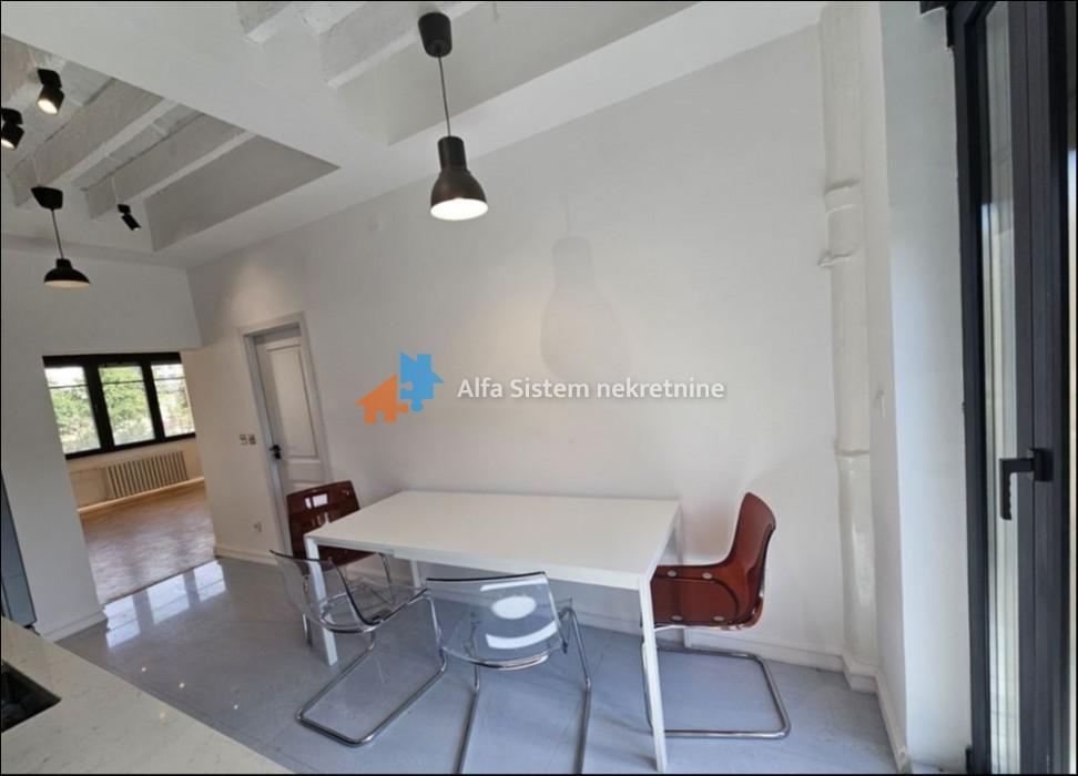 Izdavanje: Dvosoban stan 50 m², Savski venac – Beograd