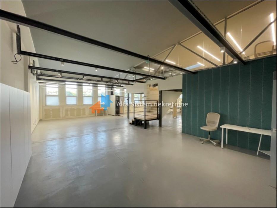 Izdavanje: Poslovni prostor 1000 m², Voždovac – Beograd