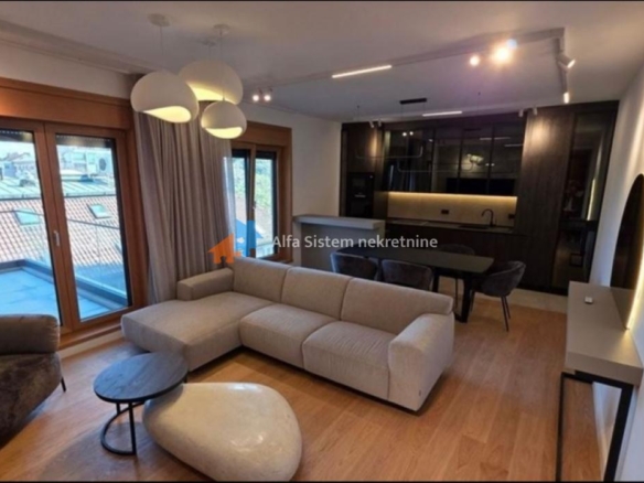 Izdavanje: Trosoban stan 95 m², Savski venac – Beograd