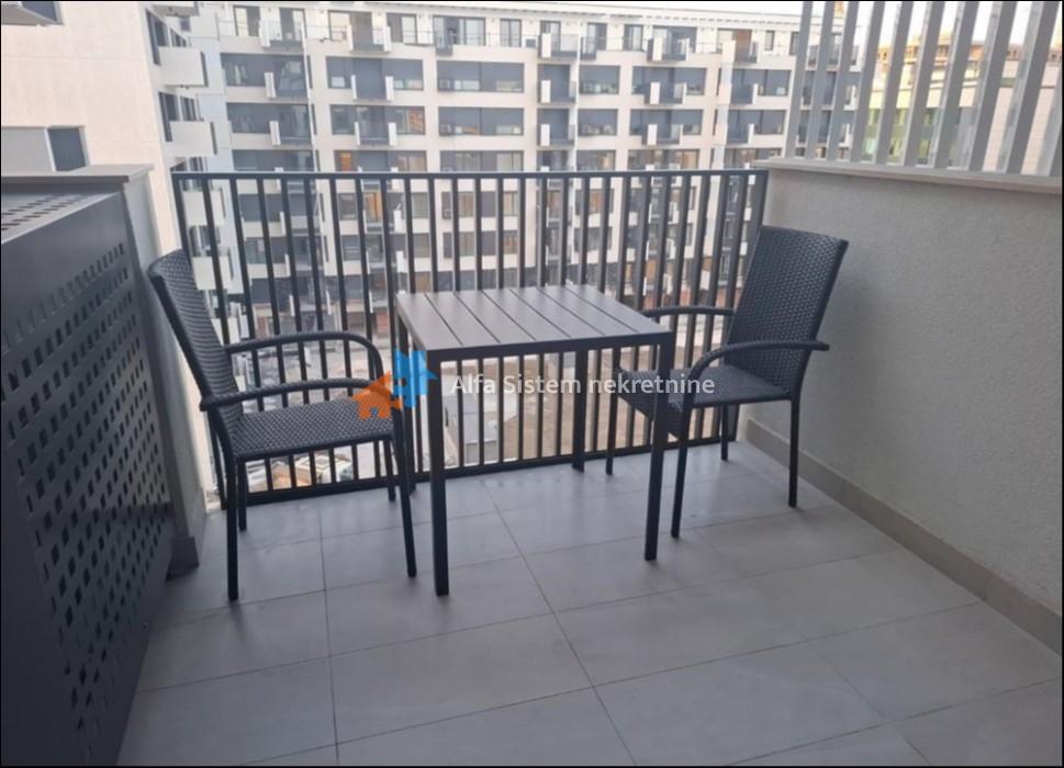 Izdavanje: Jednoiposoban stan 43 m², Novi Beograd – Beograd