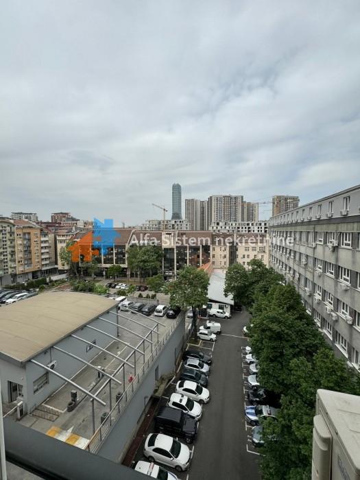 Izdavanje: Garsonjera 27 m², Savski venac – Beograd