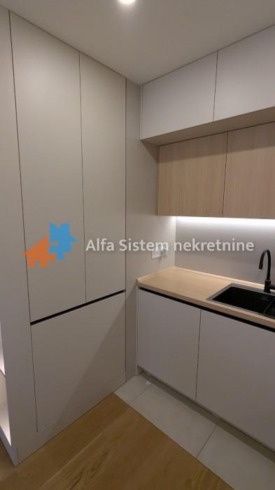 Izdavanje: Trosoban stan 73 m², Beograd na vodi – Beograd