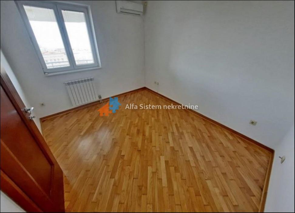 Izdavanje: Petosoban stan 172 m², Vračar – Beograd