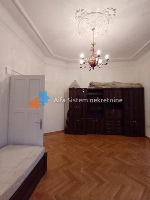 Izdavanje: Trosoban stan 95 m², Palilula – Beograd