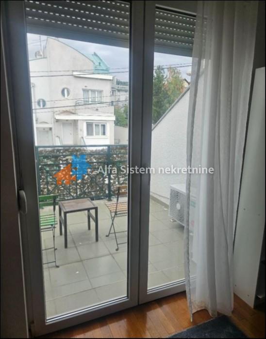 Izdavanje: Kuća 200 m², Dedinje – Beograd