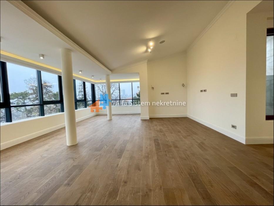 Izdavanje: Četvorosoban stan 174 m², Savski venac – Beograd