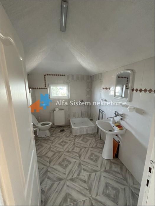 Izdavanje: Petosoban stan 176 m², Voždovac – Beograd