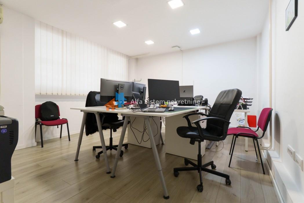 Izdavanje: Poslovni prostor 137 m², Novi Beograd – Beograd