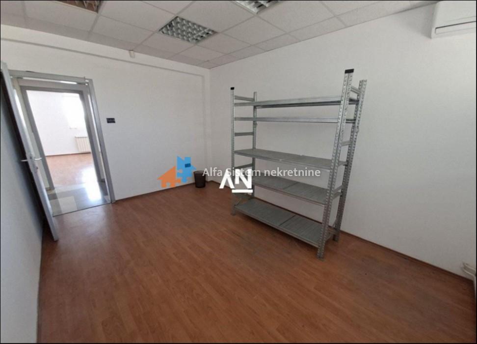 Izdavanje: Poslovni prostor 216 m², Zemun – Beograd