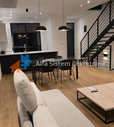Izdavanje: Kuća 250 m², Savski venac – Beograd