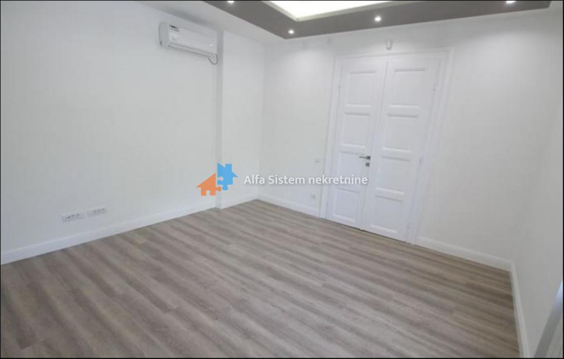 Izdavanje: Poslovni prostor 130 m², Vračar – Beograd