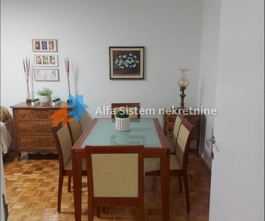 Izdavanje: Dvosoban stan 65 m², Vračar – Beograd