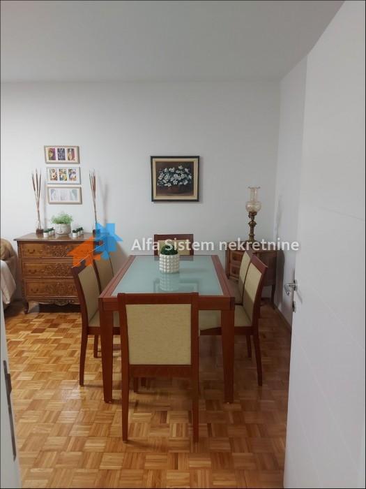 Izdavanje: Dvosoban stan 65 m², Vračar – Beograd