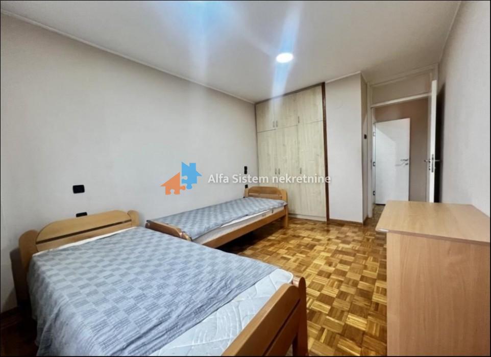 Izdavanje: Trosoban stan 84 m², Zvezdara – Beograd