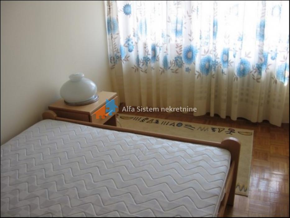Izdavanje: Četvorosoban stan 115 m², Voždovac – Beograd