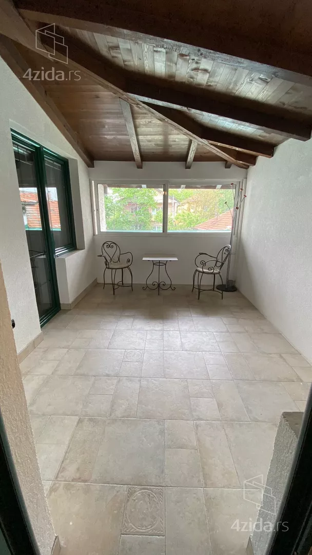 Izdavanje: Poslovni prostor 152 m², Voždovac – Beograd Izdavanje: Poslovni prostor 152 m², Voždovac – Beograd