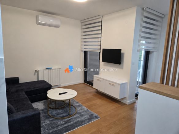 Izdavanje: Jednoiposoban stan 33 m², Voždovac – Beograd