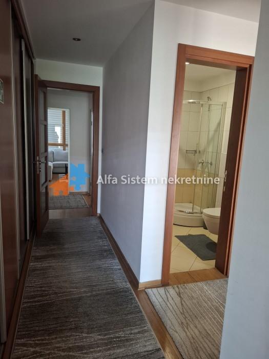 Izdavanje: Trosoban stan 100 m², Palilula – Beograd