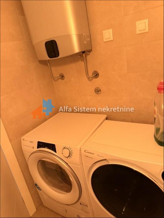 Izdavanje: Četvorosoban stan 106 m², Novi Beograd – Beograd