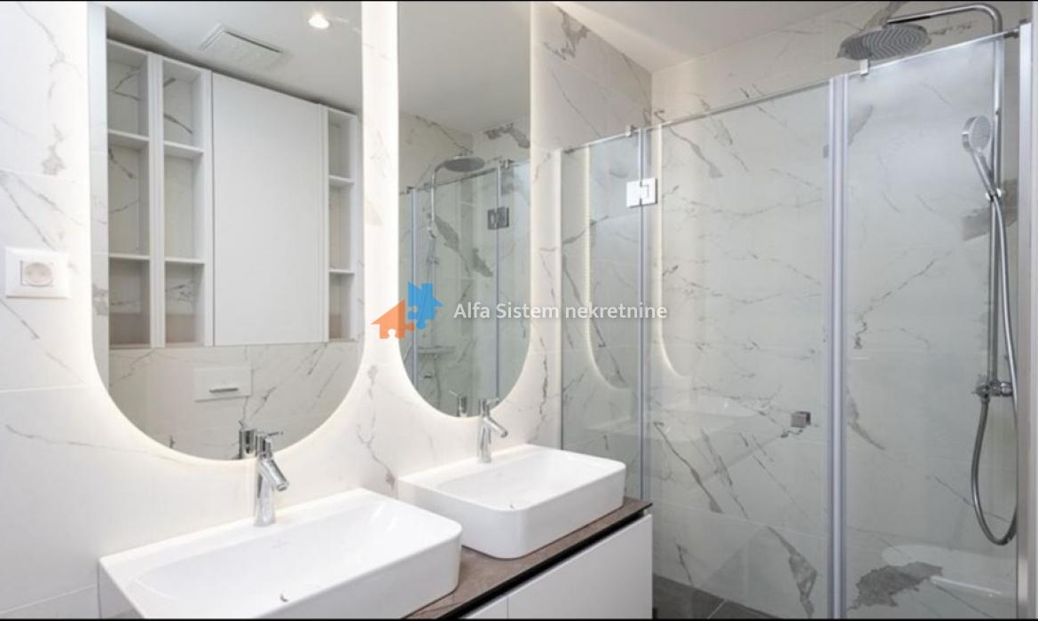 Izdavanje: Trosoban stan 75 m², Stari grad – Beograd
