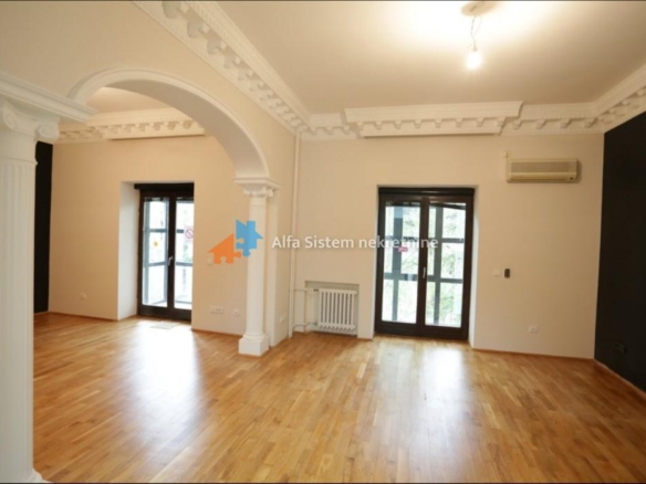 Izdavanje: Kuća 550 m², Voždovac – Beograd