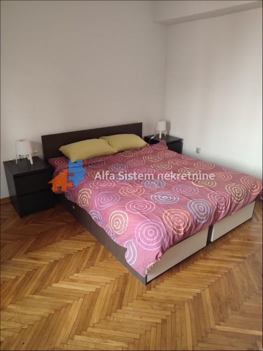 Izdavanje: Dvosoban stan 62 m², Stari grad – Beograd