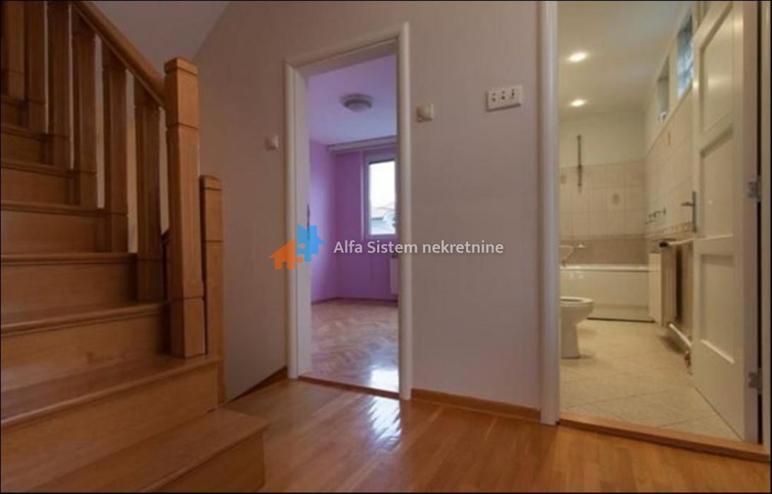 Izdavanje: Kuća 230 m², Novi Beograd – Beograd