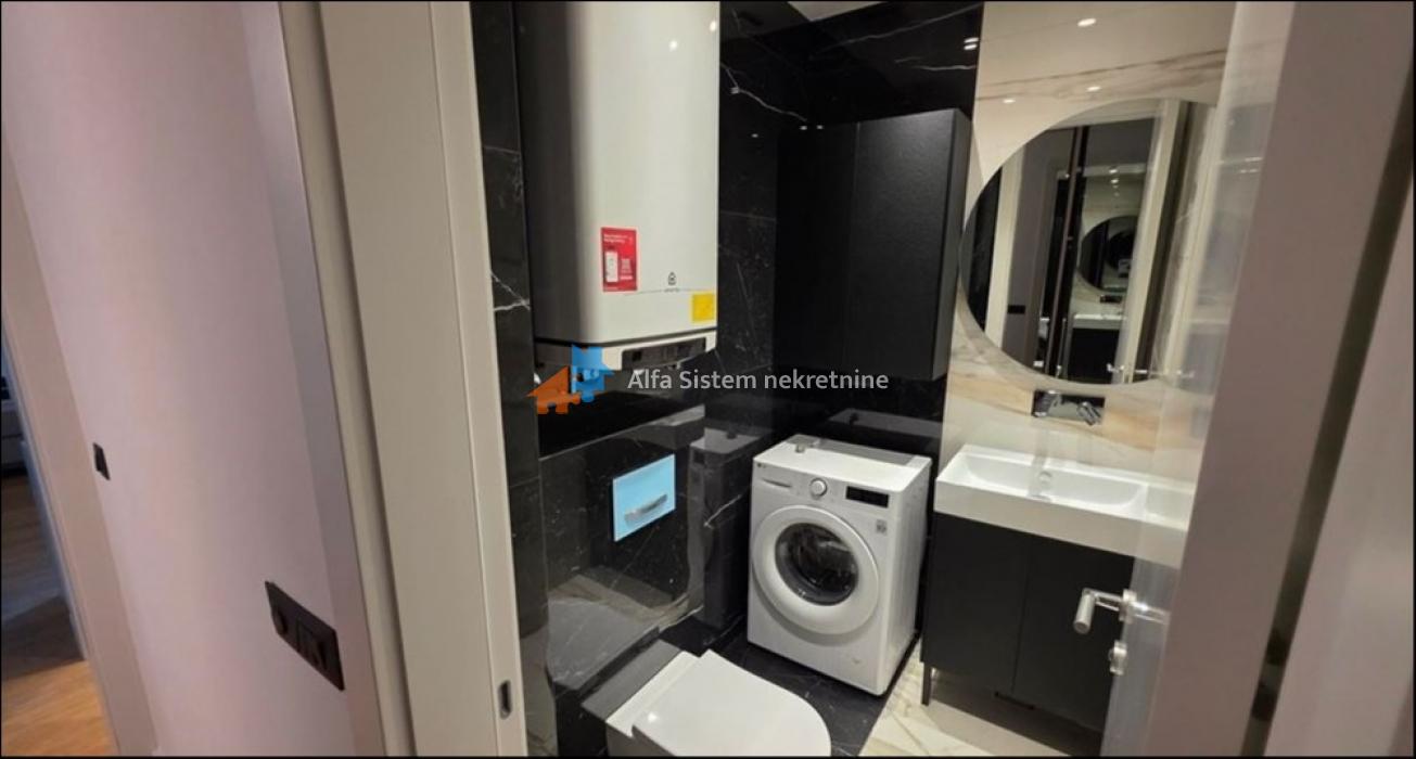 Izdavanje: Trosoban stan 95 m², Savski venac – Beograd Izdavanje: Trosoban stan 95 m², Savski venac – Beograd