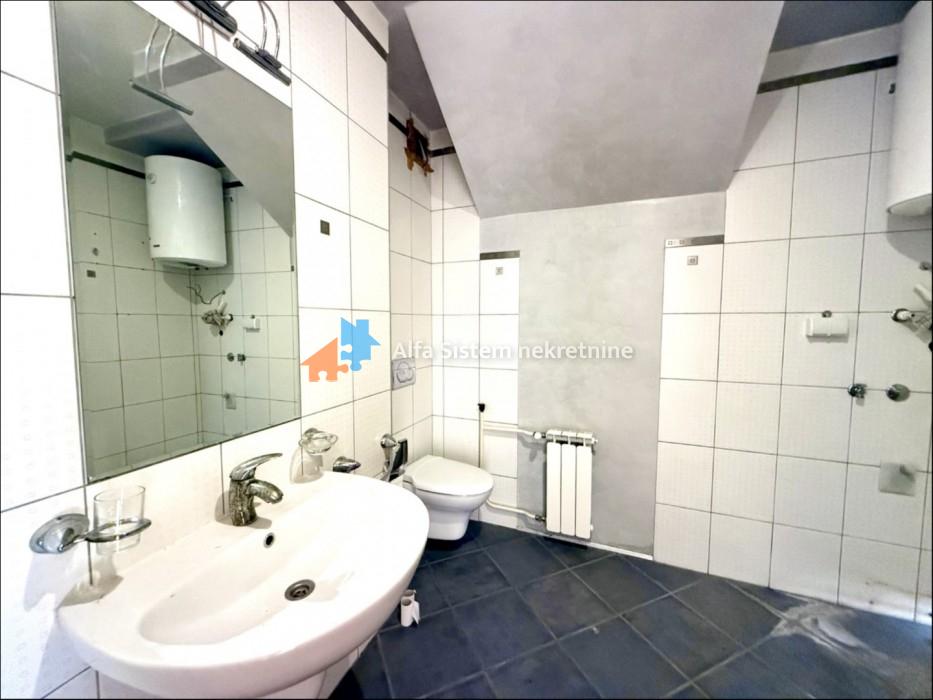 Prodaja: Šestosoban stan 208 m², Vračar – Beograd
