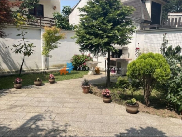 Izdavanje: Kuća 360 m², Voždovac – Beograd
