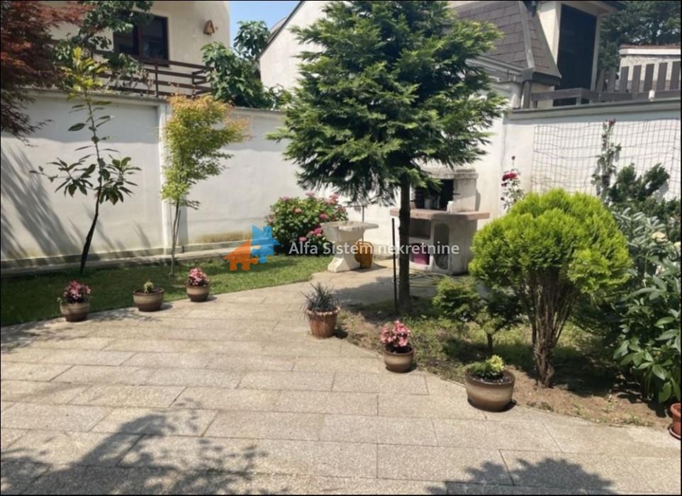 Izdavanje: Kuća 360 m², Voždovac – Beograd