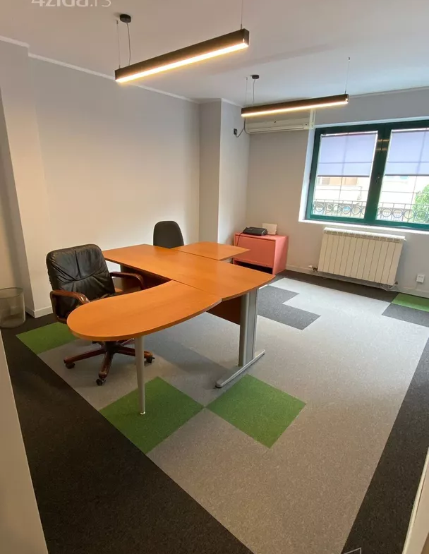 Izdavanje: Poslovni prostor 152 m², Voždovac – Beograd