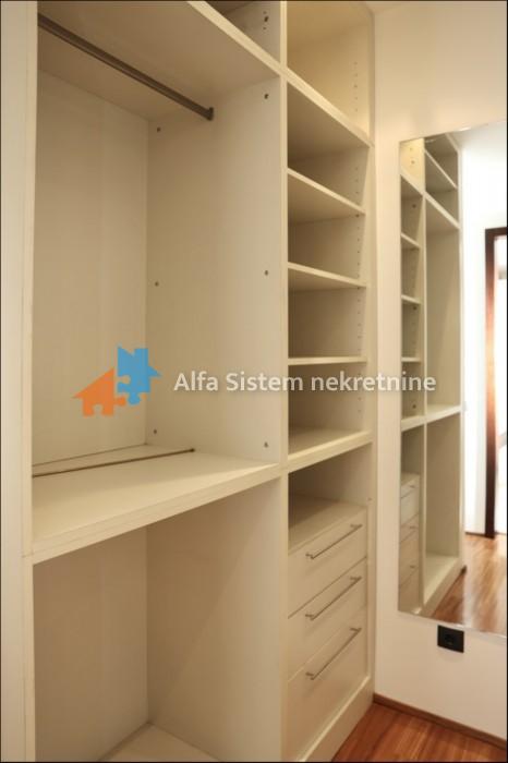 Izdavanje: Petosoban stan 176 m², Vračar – Beograd