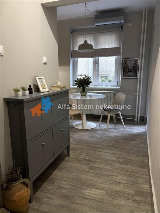 Izdavanje: Jednosoban stan 50 m², Stari grad – Beograd