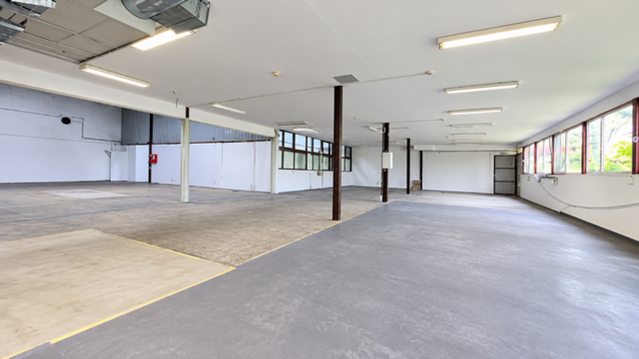 Izdavanje: Proizvodni prostor 700 m², Zemun – Beograd Izdavanje: Proizvodni prostor 700 m², Zemun – Beograd
