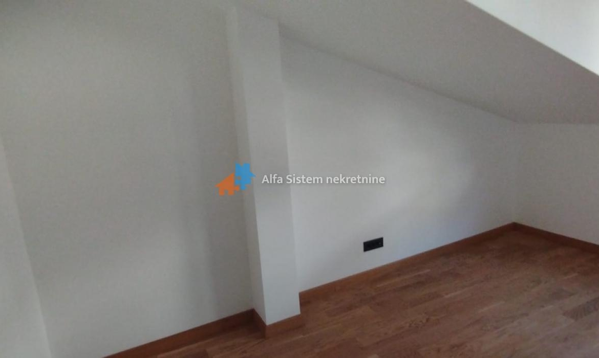 Izdavanje: Trosoban stan 80 m², Voždovac – Beograd
