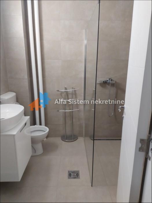 Izdavanje: Dvosoban stan 65 m², Vračar – Beograd