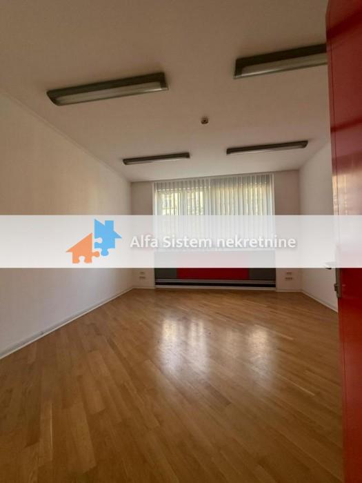 Izdavanje: Poslovni prostor 420 m², Stari grad – Beograd
