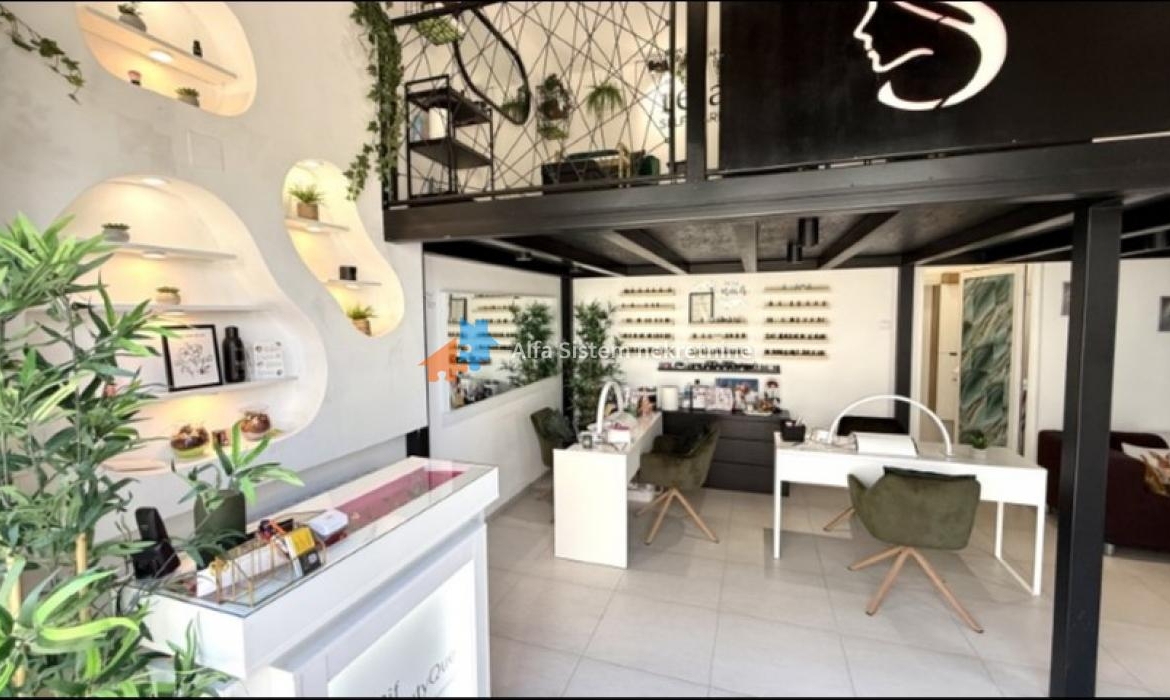 Prodaja: Lokal 60 m², Palilula – Beograd