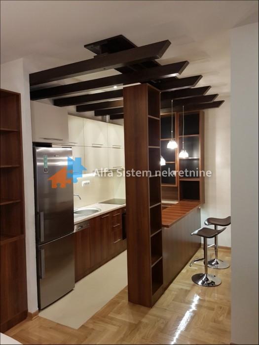 Izdavanje: Trosoban stan 62 m², Zvezdara – Beograd