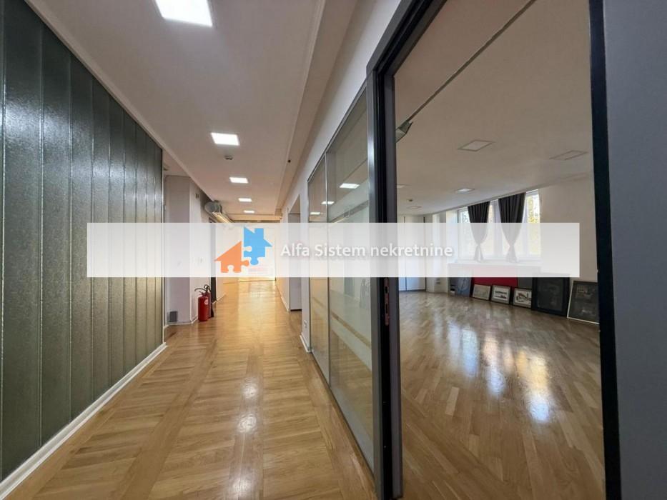 Izdavanje: Poslovni prostor 420 m², Stari grad – Beograd