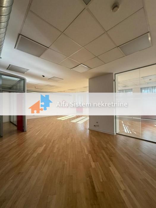Izdavanje: Poslovni prostor 420 m², Stari grad – Beograd